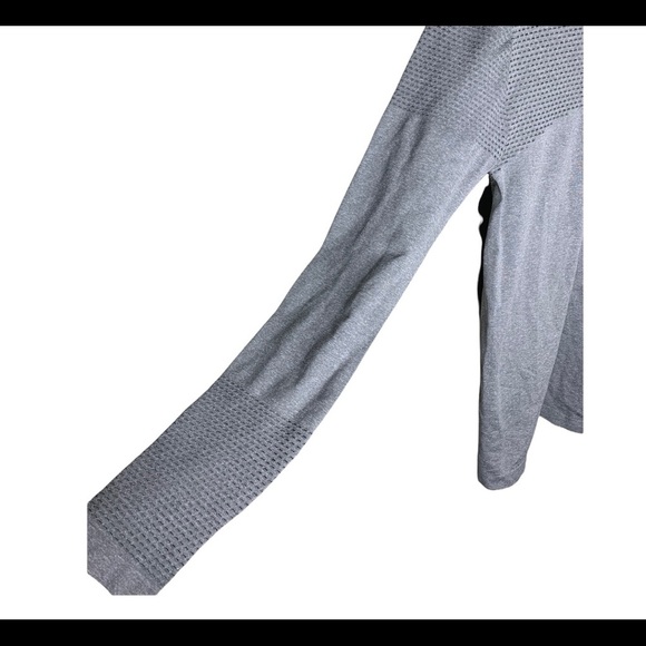 FABLETICS Musetta Seamless Top With Long Sleeves Grey Size Medium - Picture 10 of 12